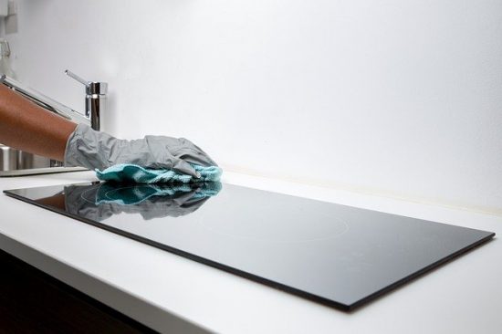 מה זה בעצם חומרי ניקוי וחיטוי מקצועיים לבית?